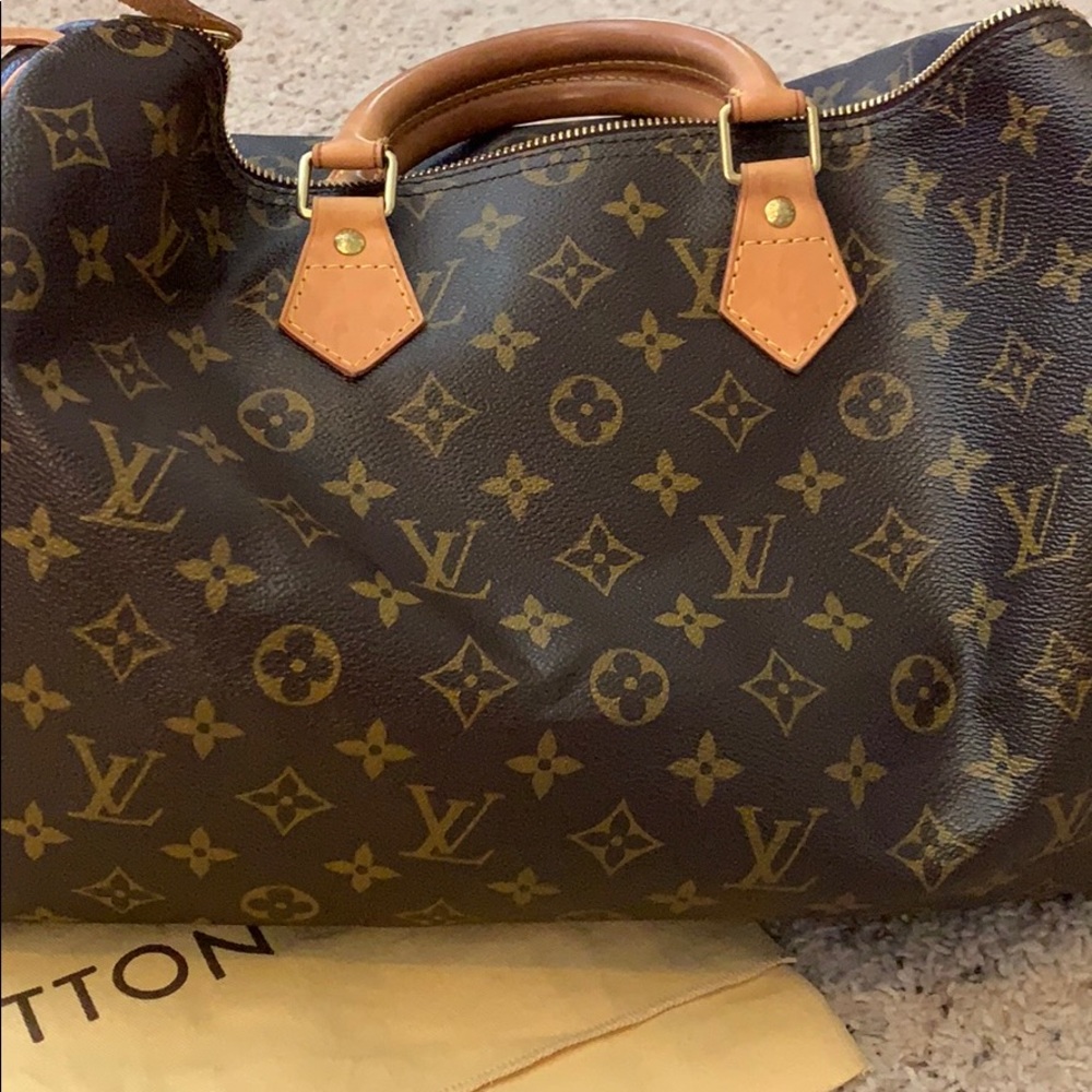 Louis Vuitton Speedy 35
